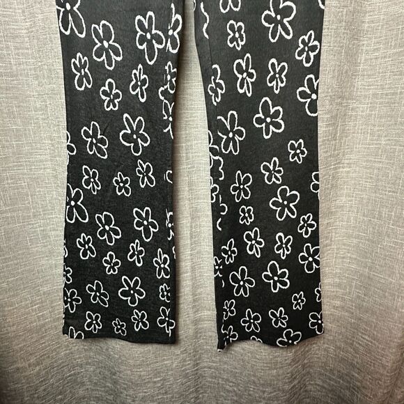 2/$30 Pretty Garbage Pull On Flare Pants Size M 70s Retro Hippie Boho Flowers - Picture 5 of 10